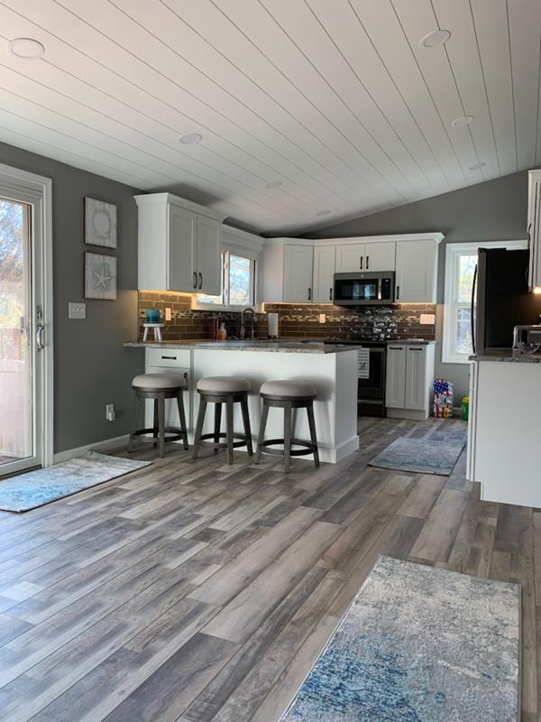 Designer Tile And Stone By Leslie Morton, IL